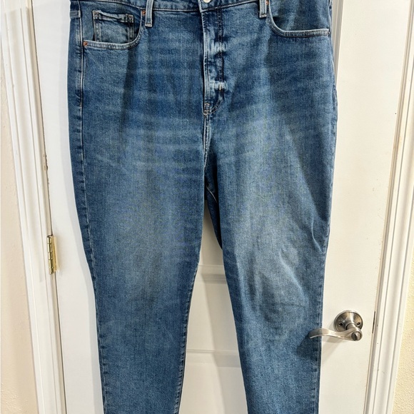 Women’s Old Navy Extra High Rise O.G. Straight Jeans - Picture 2 of 8
